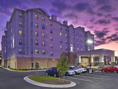 Homewood By Hilton Virginia Hotel